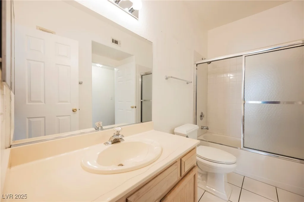 6480 Annie Oakley, Las Vegas, NV 89120