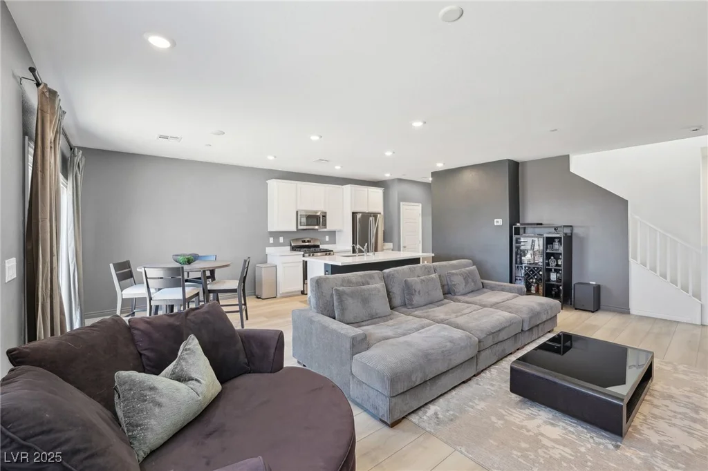 9714 Harper Edge, Las Vegas, NV 89143
