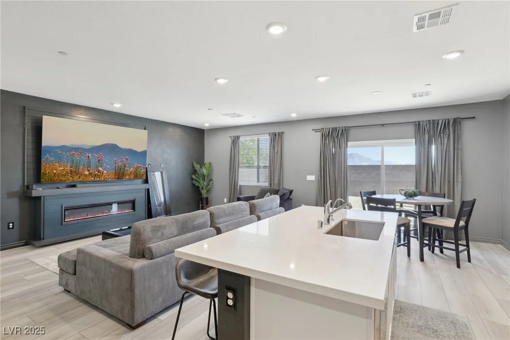 9714 Harper Edge, Las Vegas, NV 89143