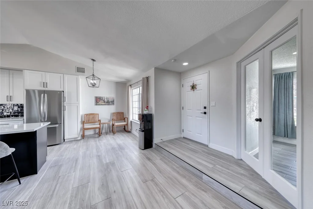 3220 Beacon Shores, Las Vegas, NV 89117