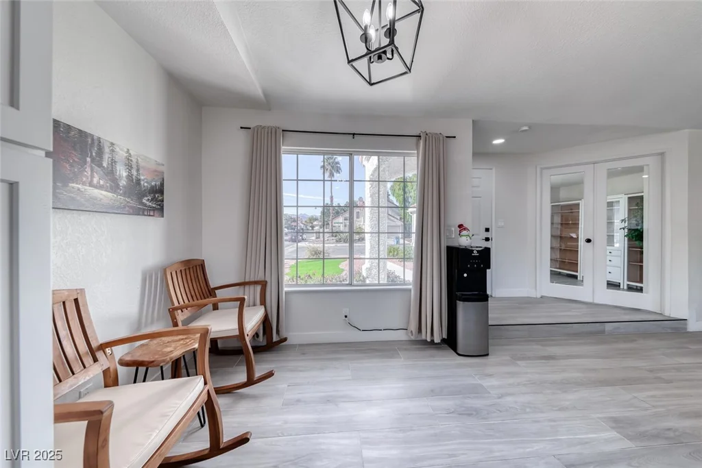 3220 Beacon Shores, Las Vegas, NV 89117