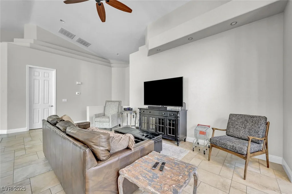 8809 Las Olivas, Las Vegas, NV 89147