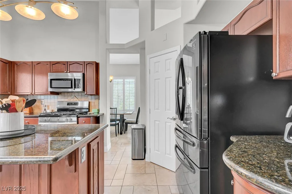 8809 Las Olivas, Las Vegas, NV 89147