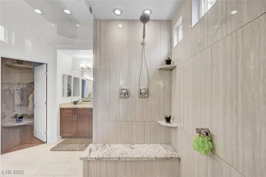 8809 Las Olivas, Las Vegas, NV 89147