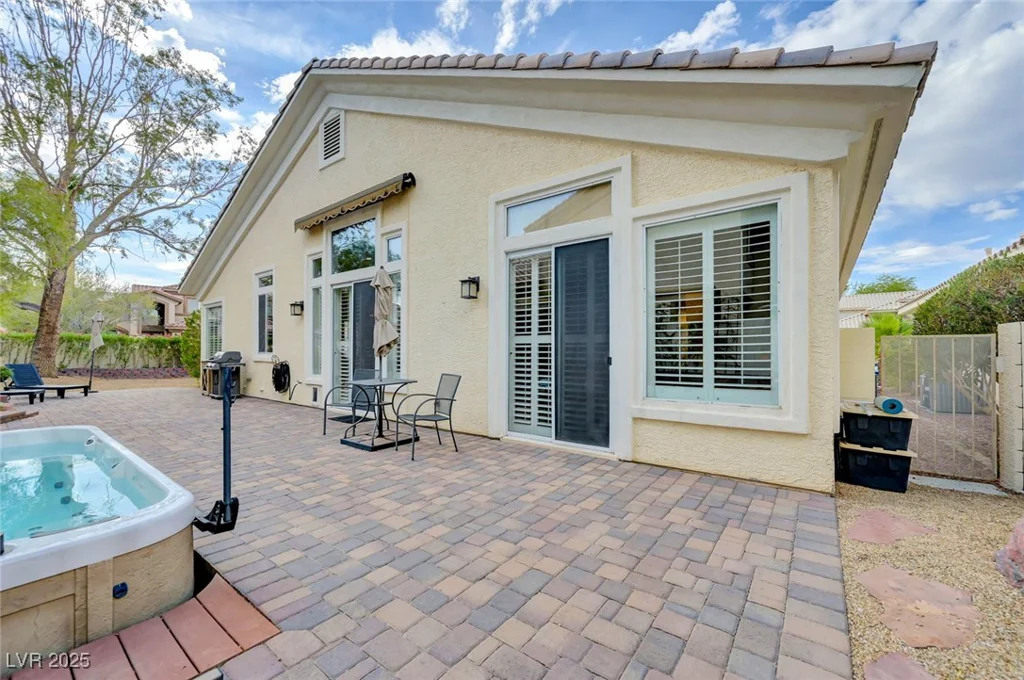 8809 Las Olivas, Las Vegas, NV 89147