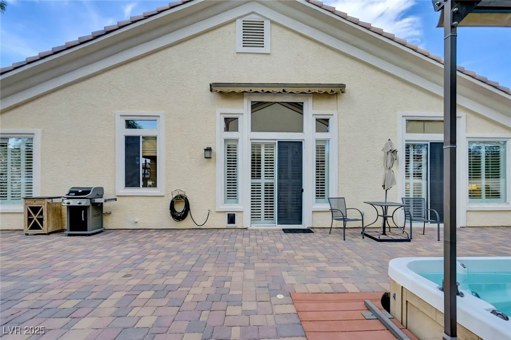 8809 Las Olivas, Las Vegas, NV 89147