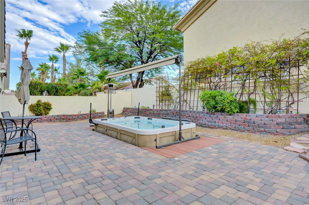 8809 Las Olivas, Las Vegas, NV 89147