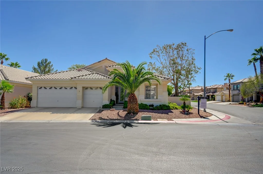 8809 Las Olivas, Las Vegas, NV 89147