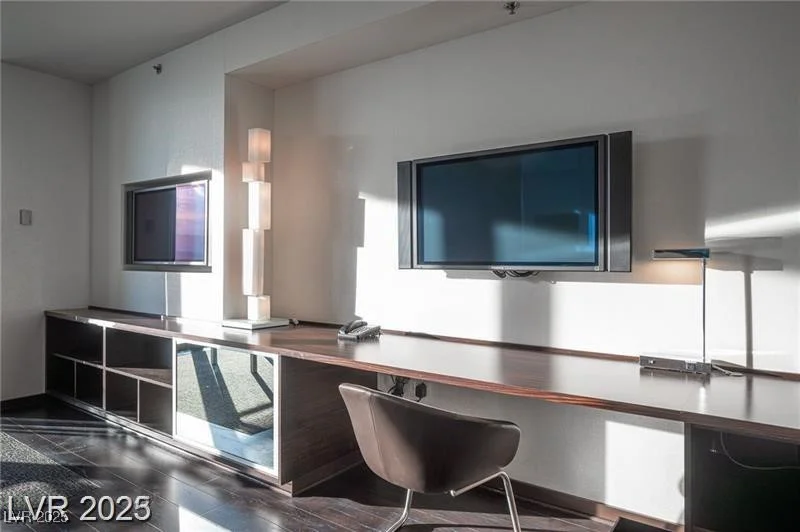 4381 Flamingo, Las Vegas, NV 89103