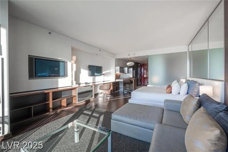 4381 Flamingo, Las Vegas, NV 89103