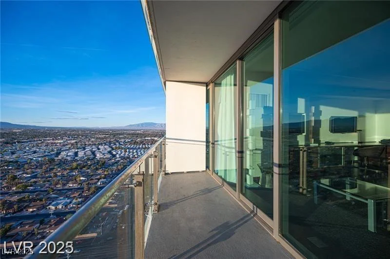 4381 Flamingo, Las Vegas, NV 89103