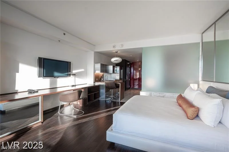 4381 Flamingo, Las Vegas, NV 89103
