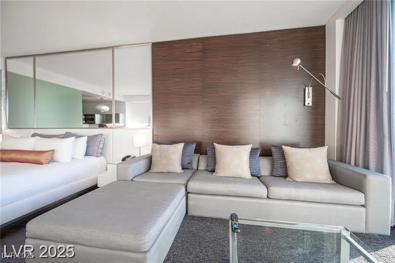 4381 Flamingo, Las Vegas, NV 89103