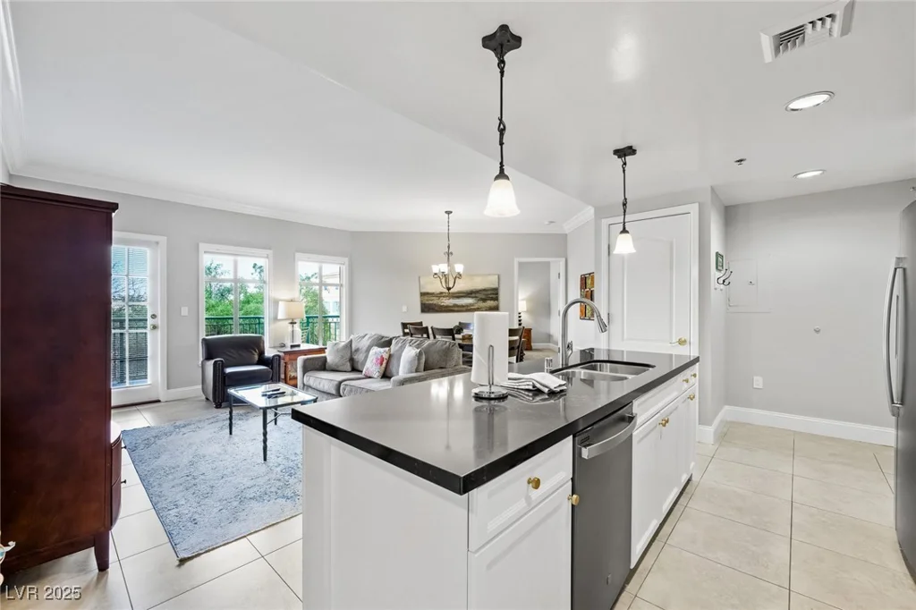 30 Strada Di Villaggio, Henderson, NV 89011