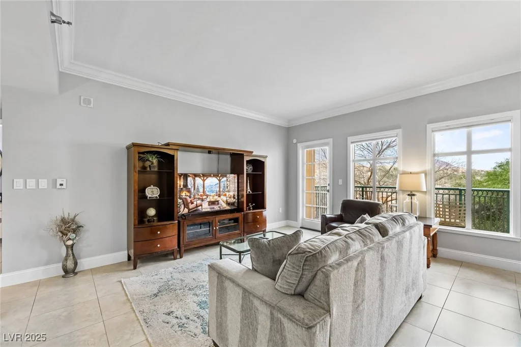 30 Strada Di Villaggio, Henderson, NV 89011