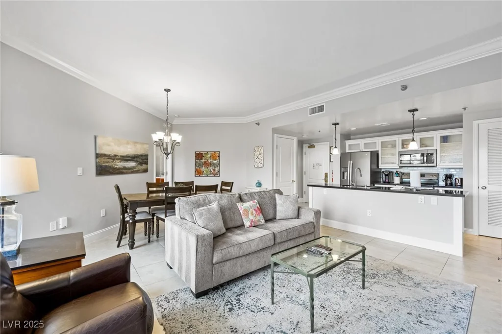 30 Strada Di Villaggio, Henderson, NV 89011