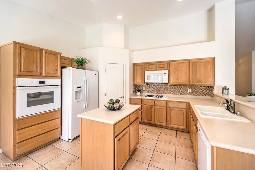 4185 Mita, Las Vegas, NV 89141