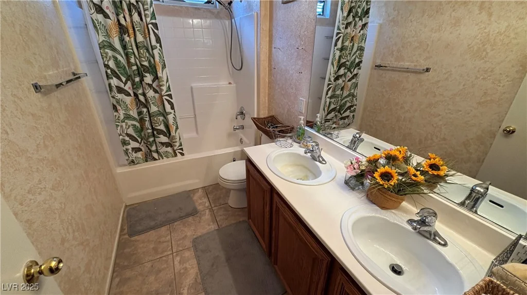 5005 Whispering Spring, Las Vegas, NV 89131