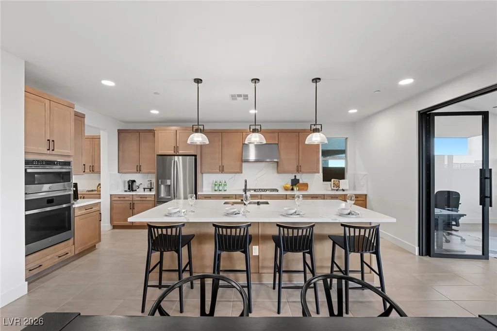 400 Crown Mesa, Las Vegas, NV 89138
