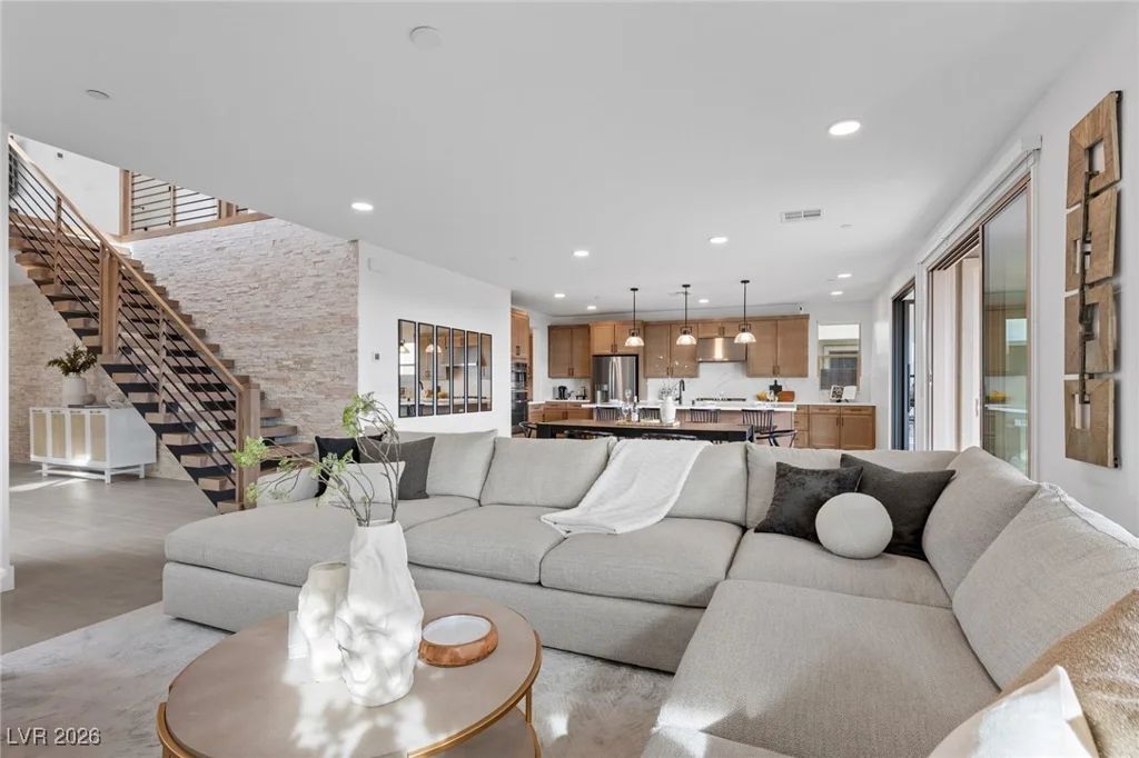400 Crown Mesa, Las Vegas, NV 89138