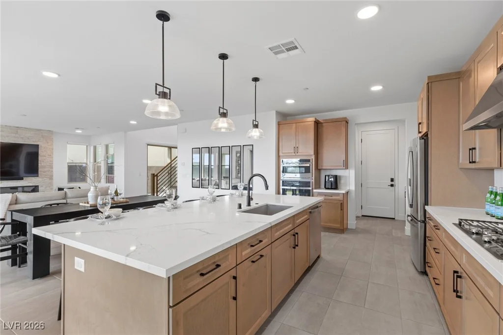 400 Crown Mesa, Las Vegas, NV 89138