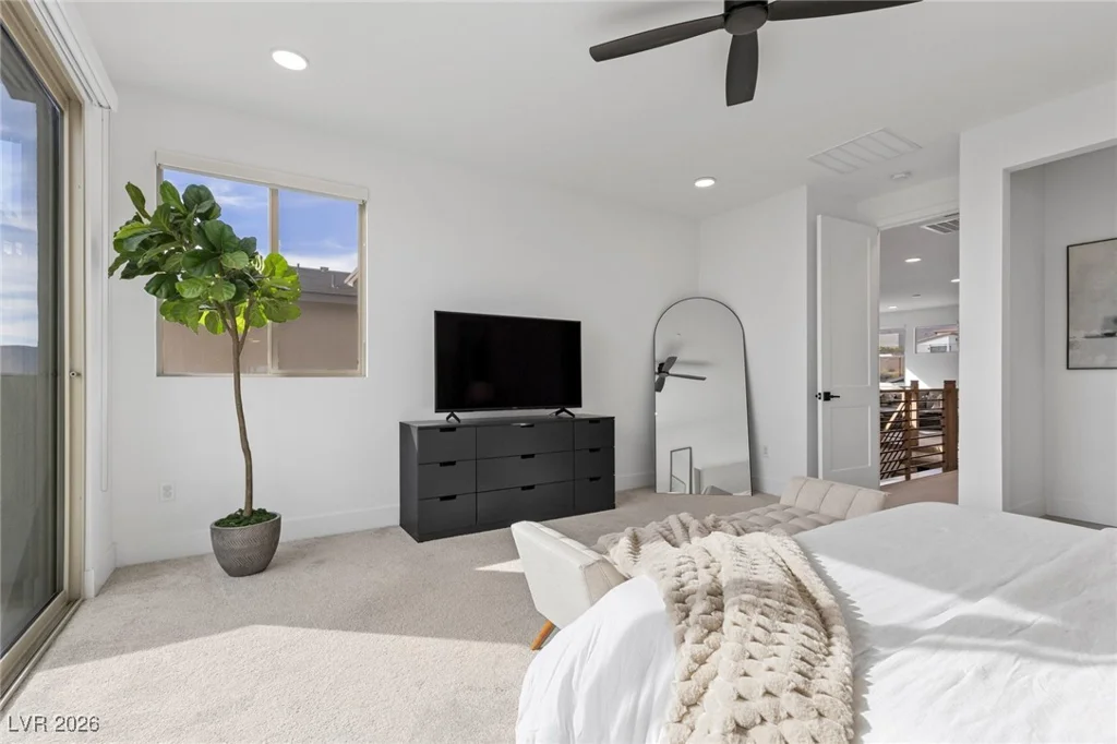 400 Crown Mesa, Las Vegas, NV 89138