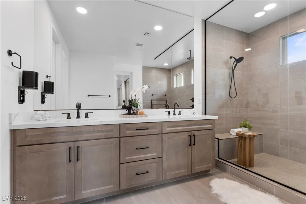 400 Crown Mesa, Las Vegas, NV 89138