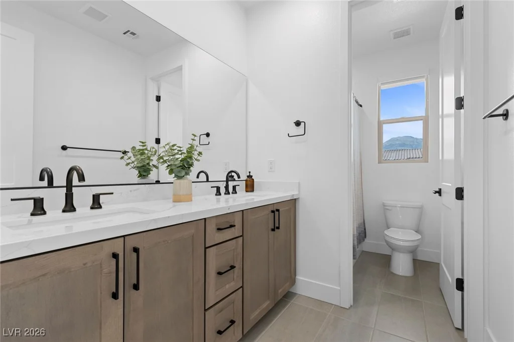 400 Crown Mesa, Las Vegas, NV 89138
