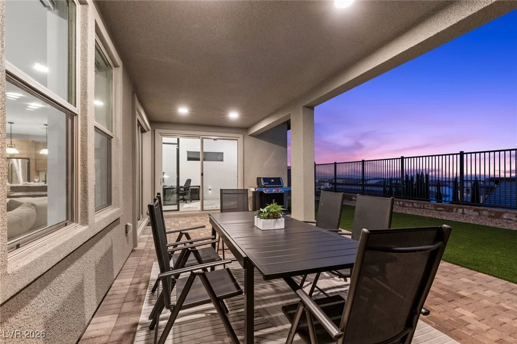 400 Crown Mesa, Las Vegas, NV 89138