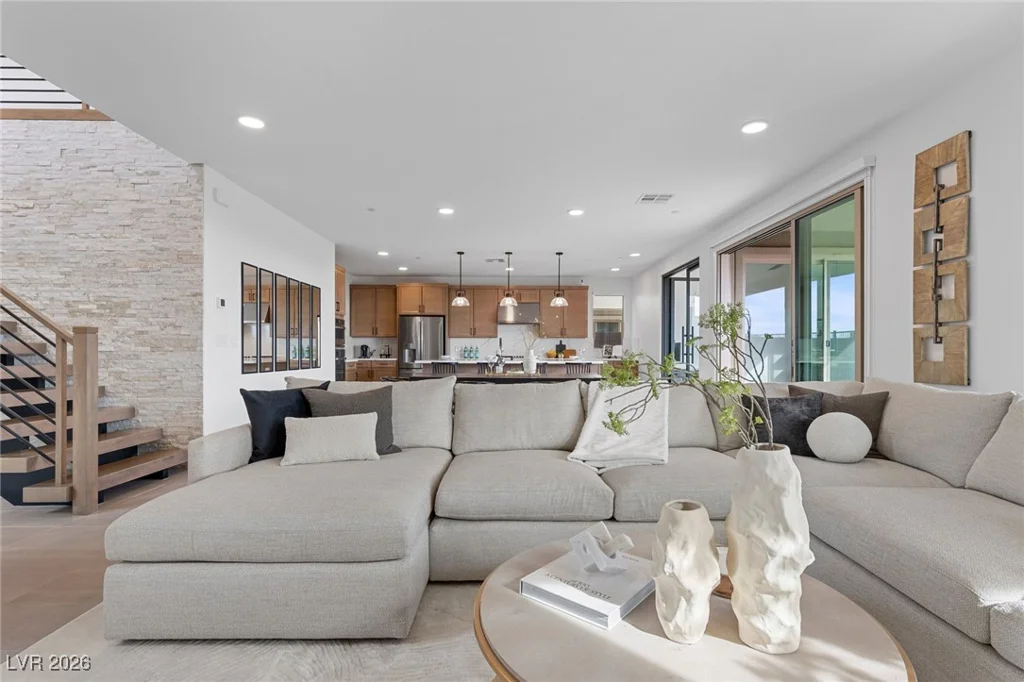 400 Crown Mesa, Las Vegas, NV 89138
