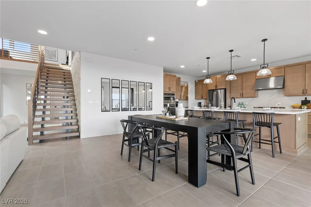 400 Crown Mesa, Las Vegas, NV 89138