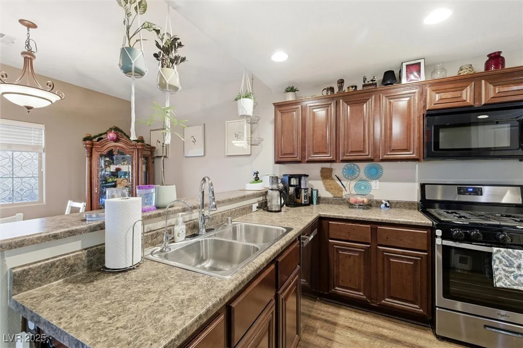 3852 Thomas Patrick, North Las Vegas, NV 89032