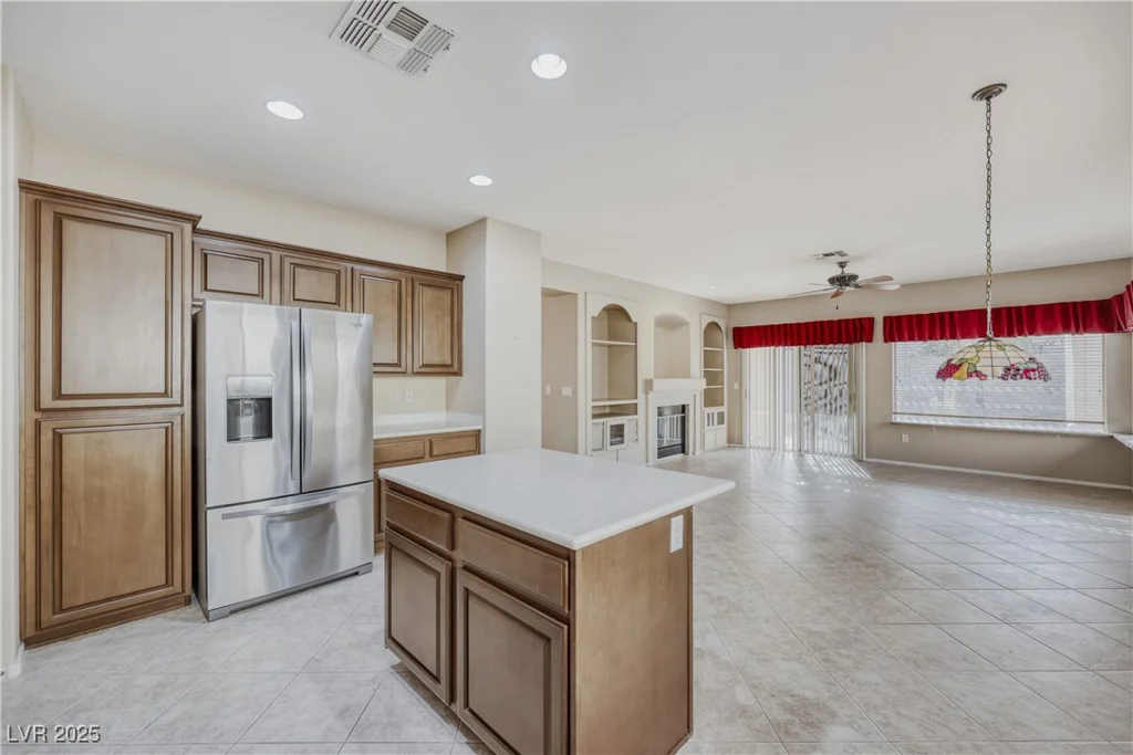 2585 Forest City, Henderson, NV 89052