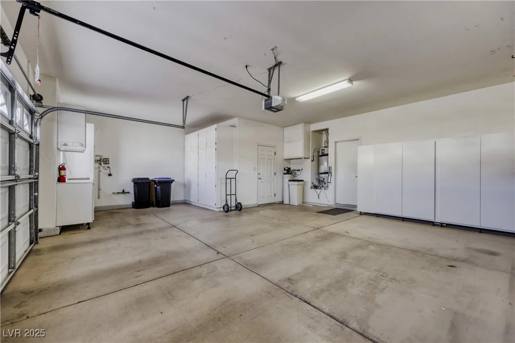 2585 Forest City, Henderson, NV 89052