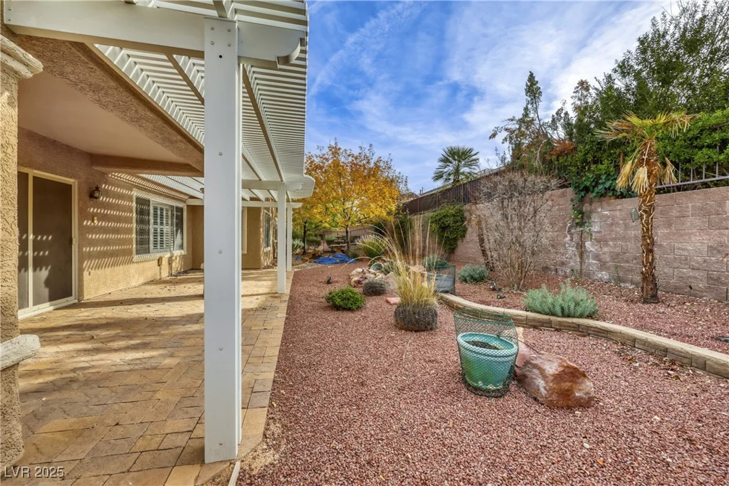 2585 Forest City, Henderson, NV 89052