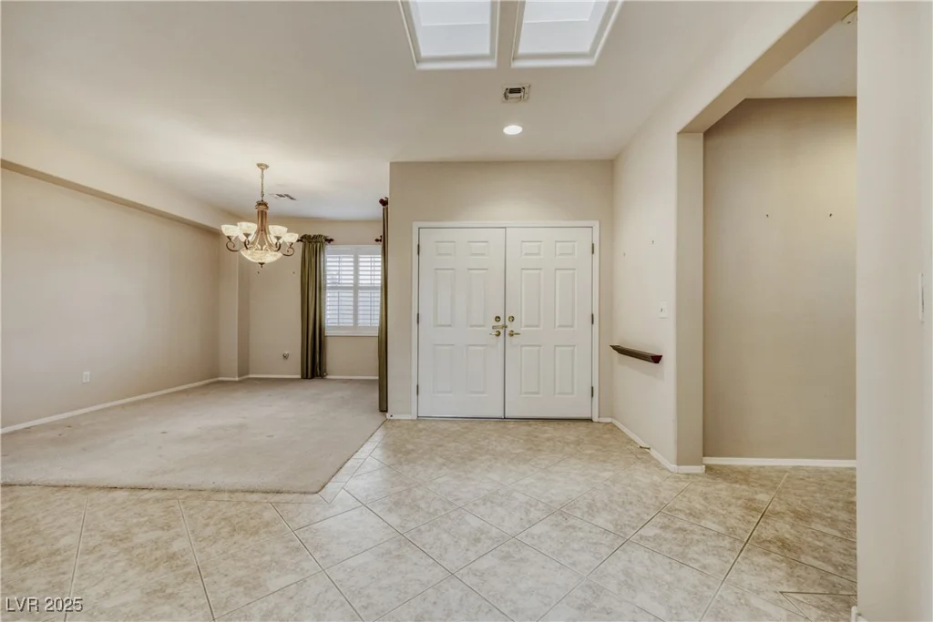 2585 Forest City, Henderson, NV 89052