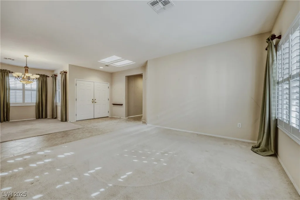 2585 Forest City, Henderson, NV 89052