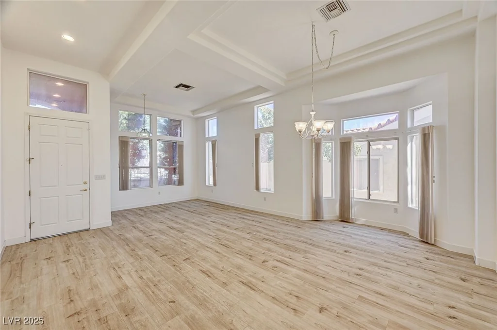 10725 Mission Lakes, Las Vegas, NV 89134