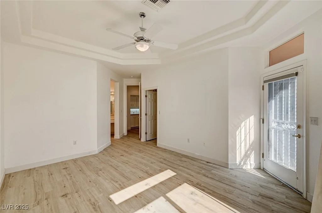 10725 Mission Lakes, Las Vegas, NV 89134