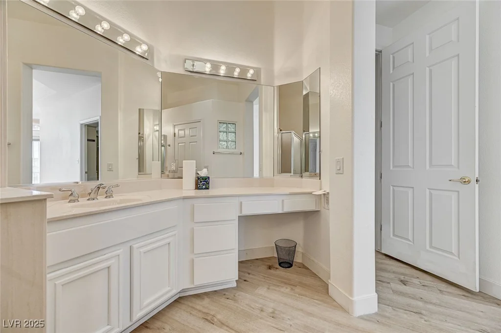 10725 Mission Lakes, Las Vegas, NV 89134