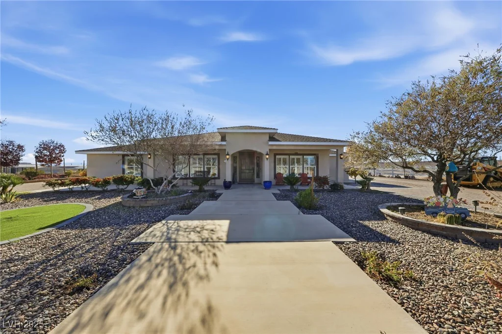 1285 Embry, Moapa, NV 89025