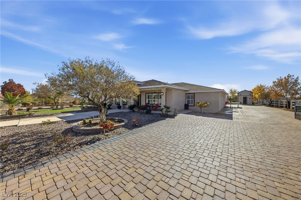 1285 Embry, Moapa, NV 89025