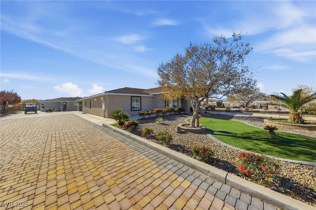 1285 Embry, Moapa, NV 89025