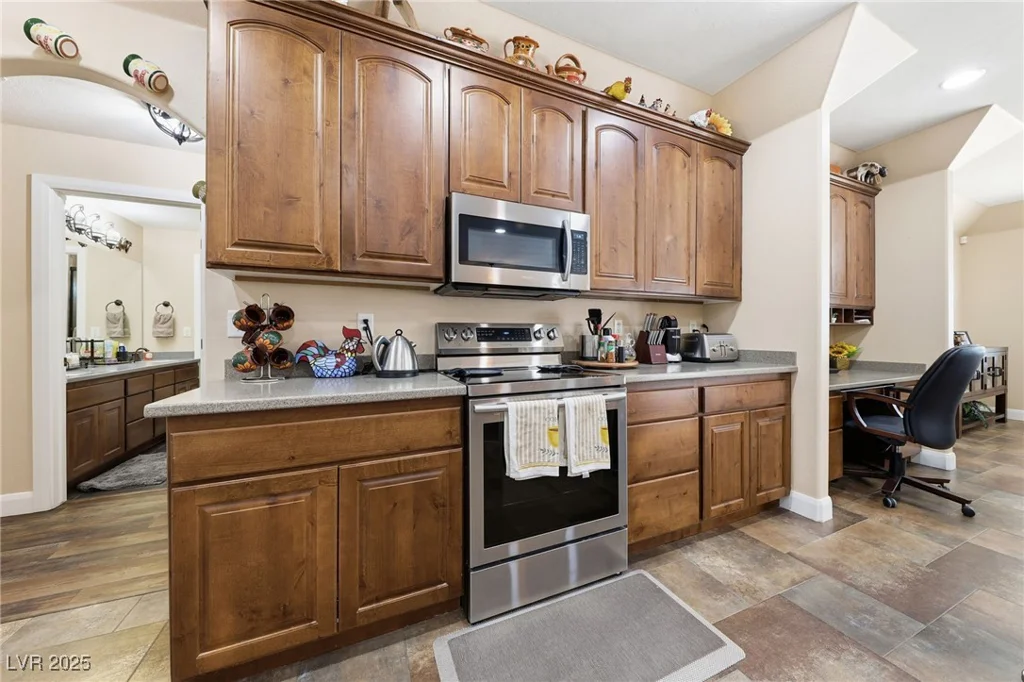 1285 Embry, Moapa, NV 89025