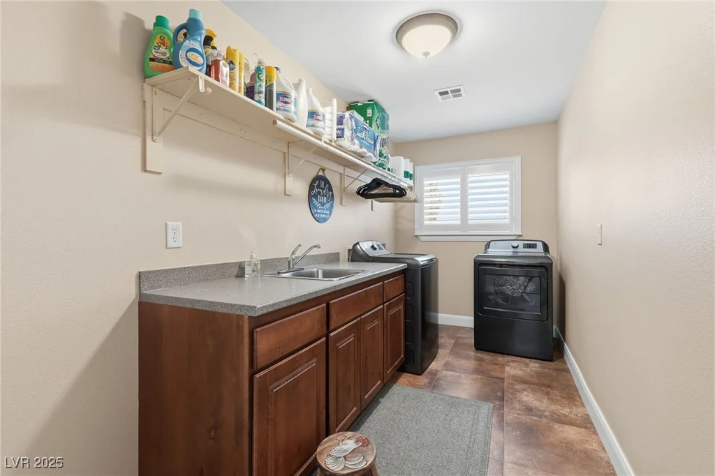 1285 Embry, Moapa, NV 89025