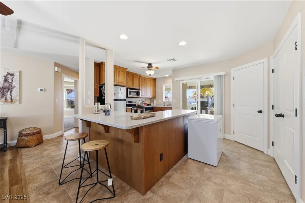 1285 Embry, Moapa, NV 89025