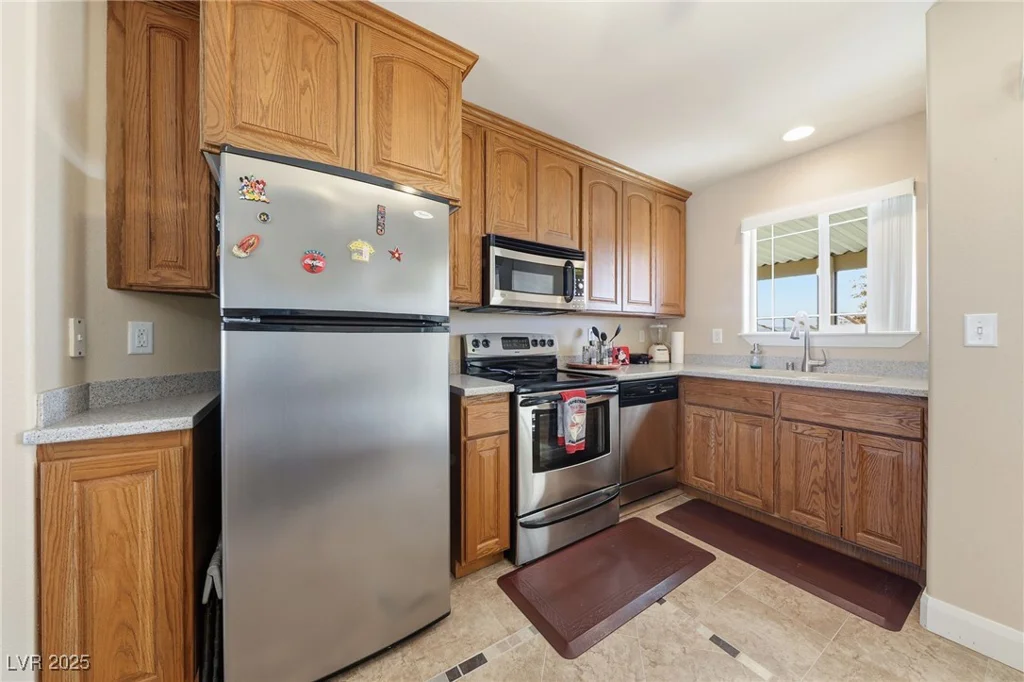 1285 Embry, Moapa, NV 89025