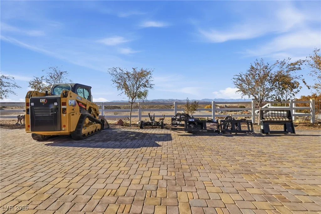 1285 Embry, Moapa, NV 89025