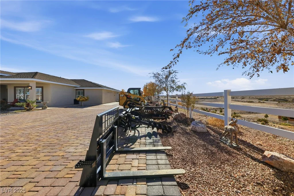 1285 Embry, Moapa, NV 89025