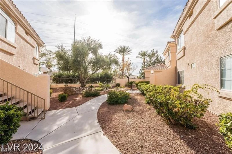 7400 Flamingo, Las Vegas, NV 89147